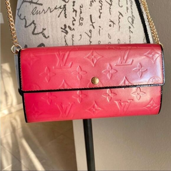 Louis Vuitton Wallet / mini WOC - Picture 2 of 9